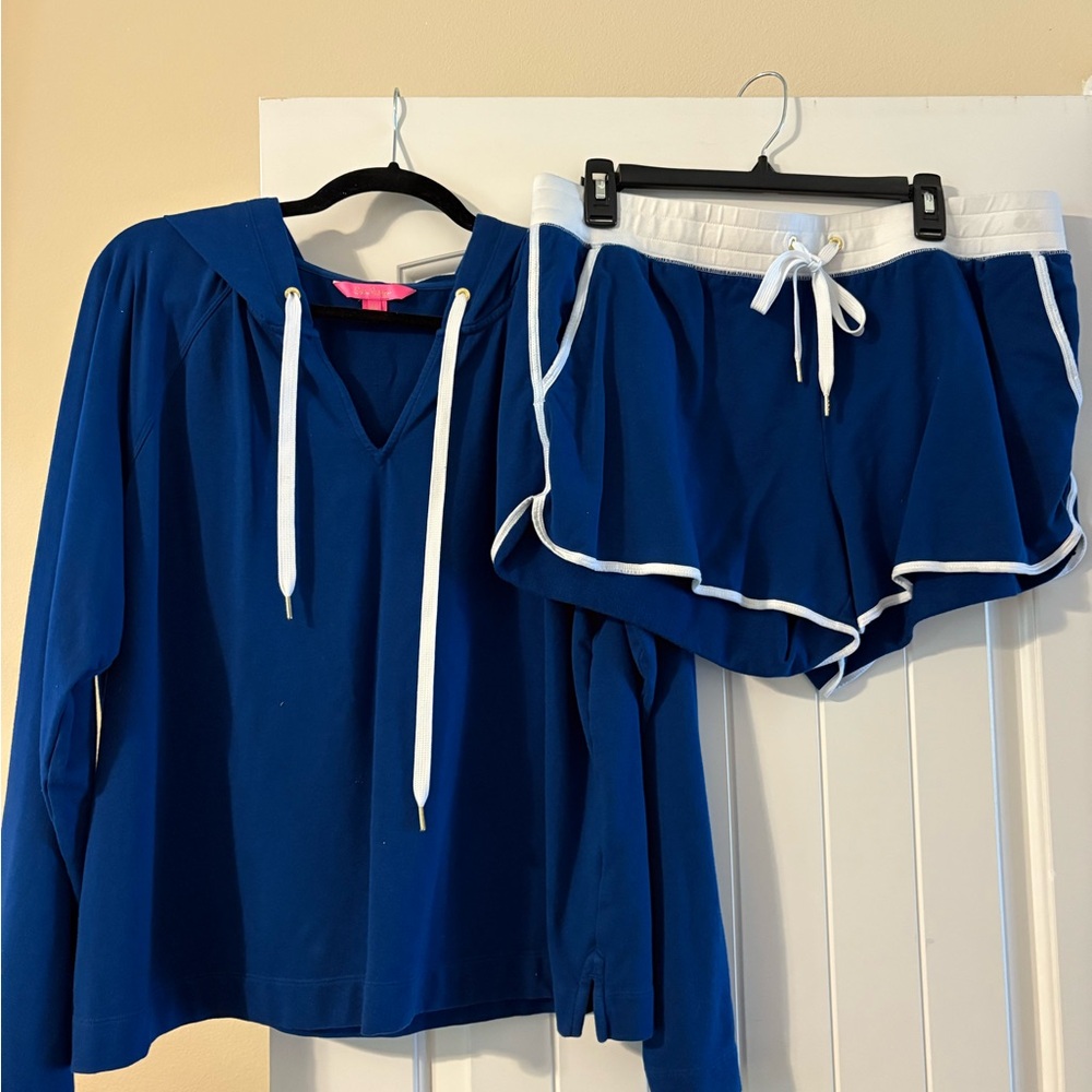 Navy and white pullover hoodie, Lily Pulitzer xxl